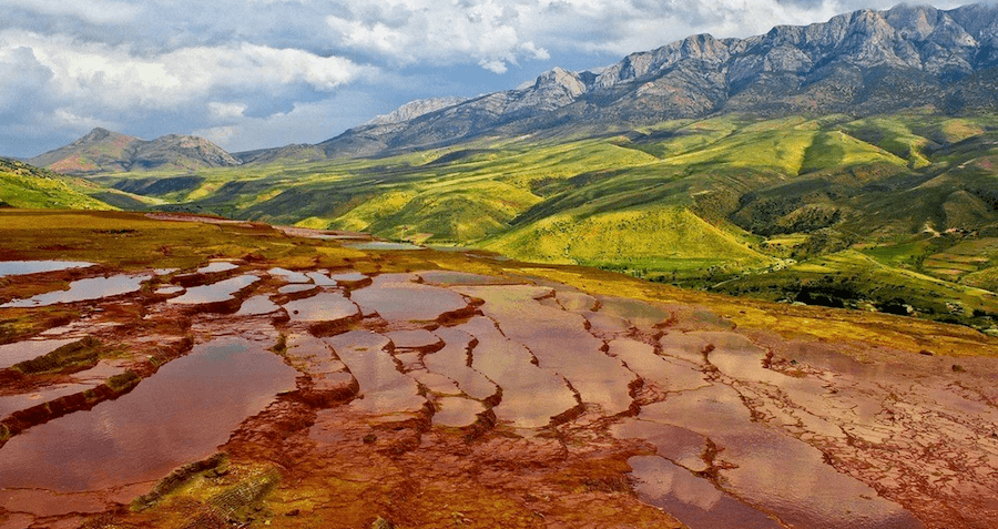 Badab-e Surt